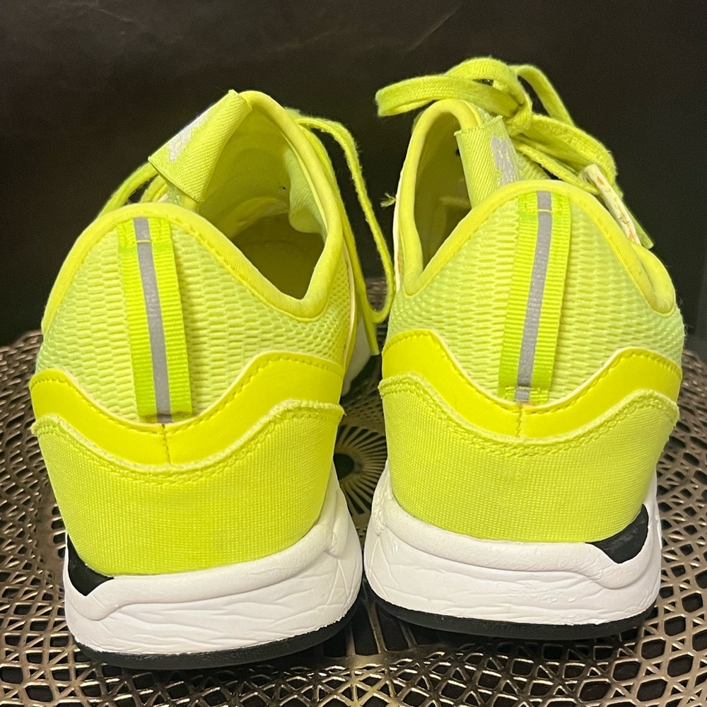 New Balance 247 Men Neon Yellow Lace-Up Sneakers - Picture 9 of 10